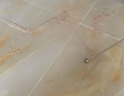 芜湖瓷砖空鼓维修公司分享粘合剂选择不当在瓷砖铺贴过程中可能导致以下问题